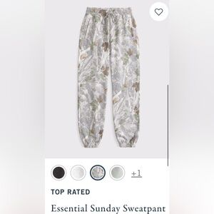 NWT Abercrombie essential Sunday camo sweatpants size medium